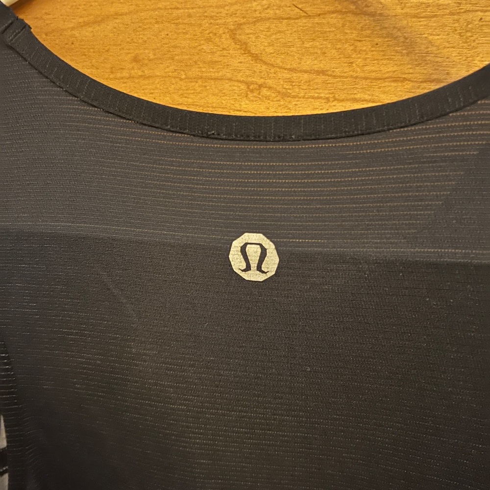 Lululemon Tanktop - Picture 3 of 4